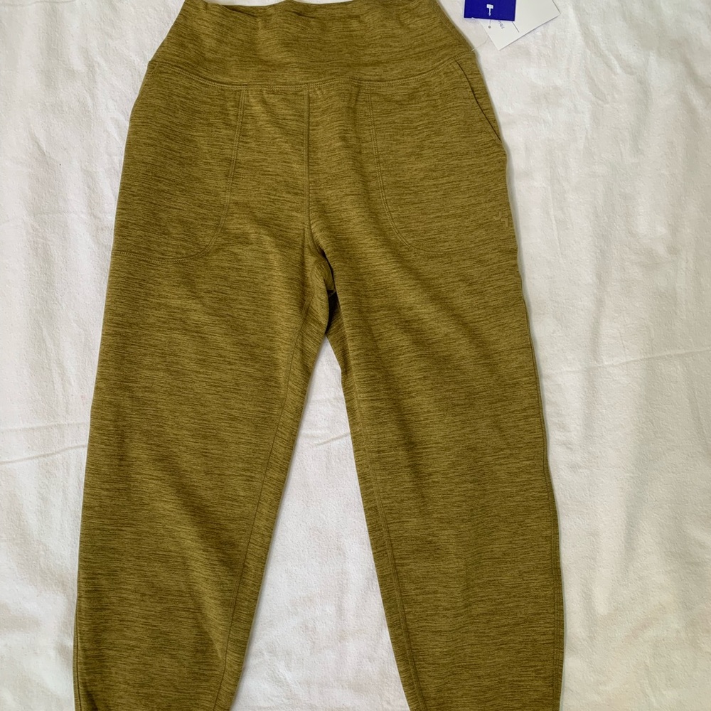 JoyLab: Pants, fitted ankle. 7/8th Length. New with tags! Size: Small